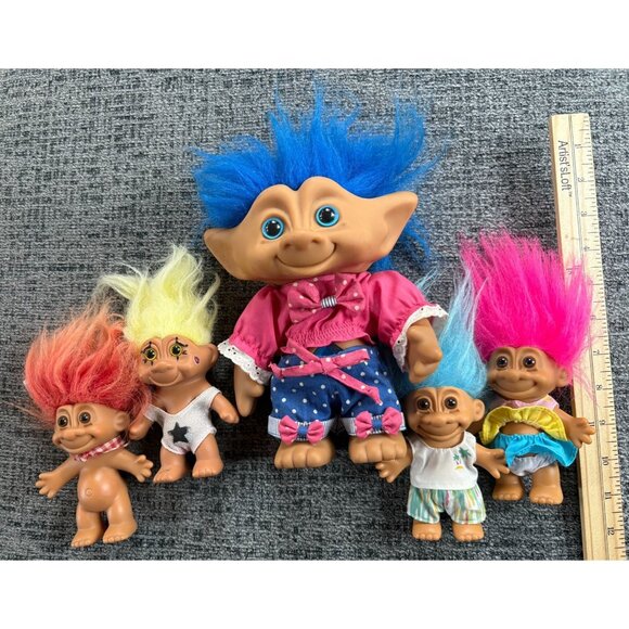 Vintage Troll Doll Set Of 5 With Blue Hair Pink Outfit & Assorted Styles - Picture 1 of 16